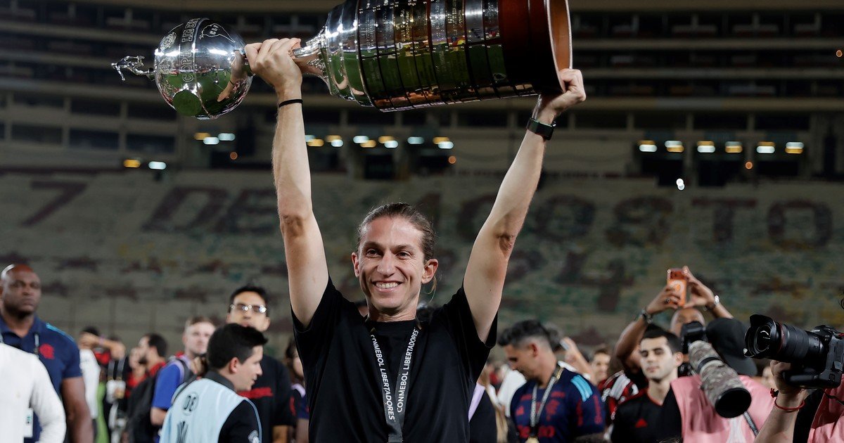 Fin de la novela en Brasil: Filipe Luis renovó su contrato y seguirá siendo entrenador del Flamengo