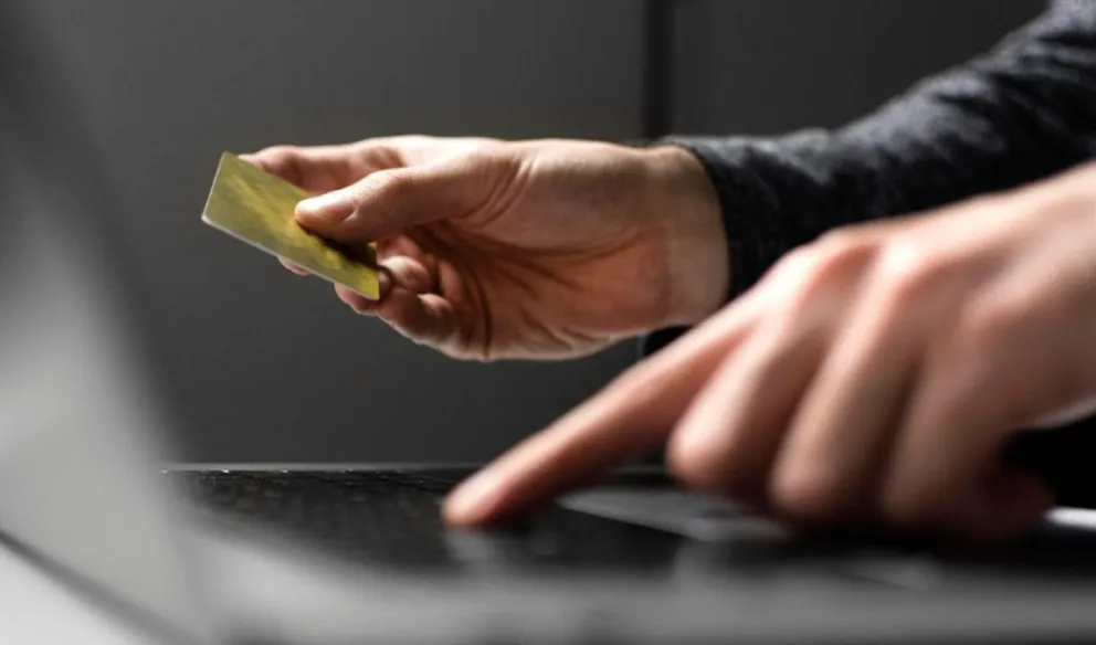 Recibió más de 3 millones de dólares transferidos por error y los devolvió