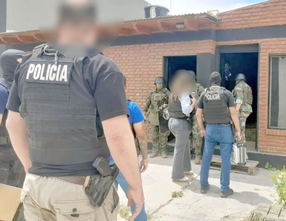 El gobernador destacó el accionar de la Policía del Chubut que permitió desbaratar bandas narco en Trelew y Madryn