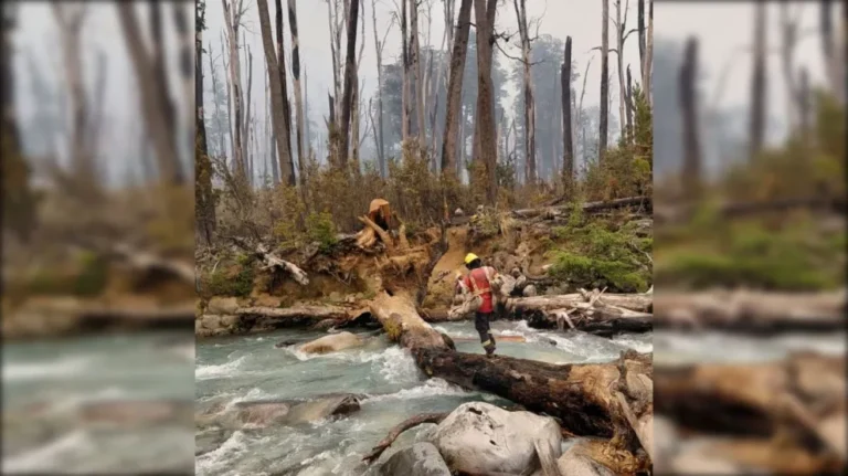 El Gobierno refuerza el operativo para controlar el fuego en El Turbio