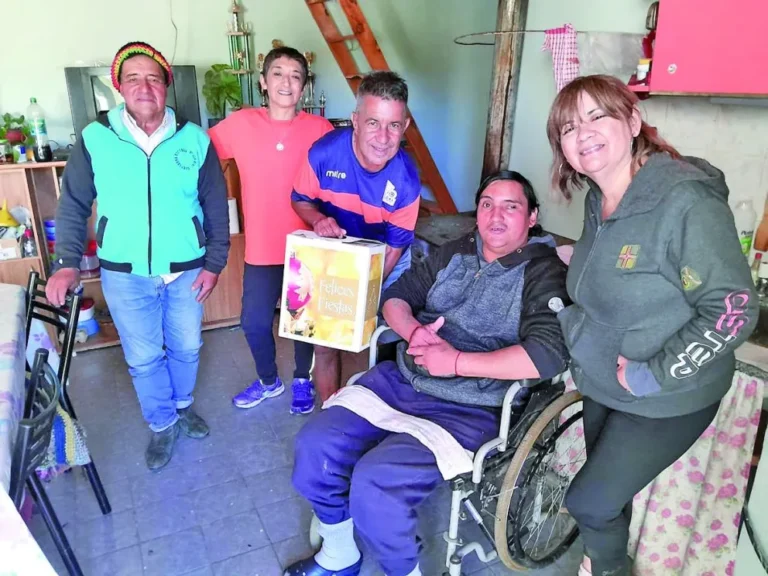 CAI Solidaria entregó cajas navideñas en parajes rurales de Chubut