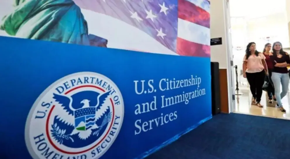 Veto migratorio: Estados Unidos detiene las solicitudes de residencia y ciudadanía de 19 naciones