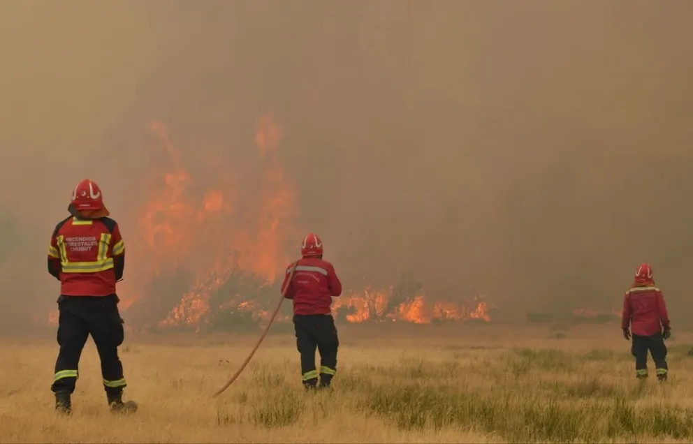 Alerta naranja por peligro de incendios en la Patagonia y otras provincias
