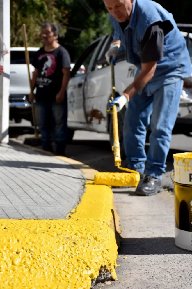 Trelew refuerza la accesibilidad con nuevas rampas y señalización en el centro
