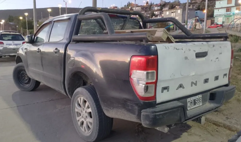 Hallaron una camioneta robada y confirmaron que tenía pedido de secuestro de Neuquén