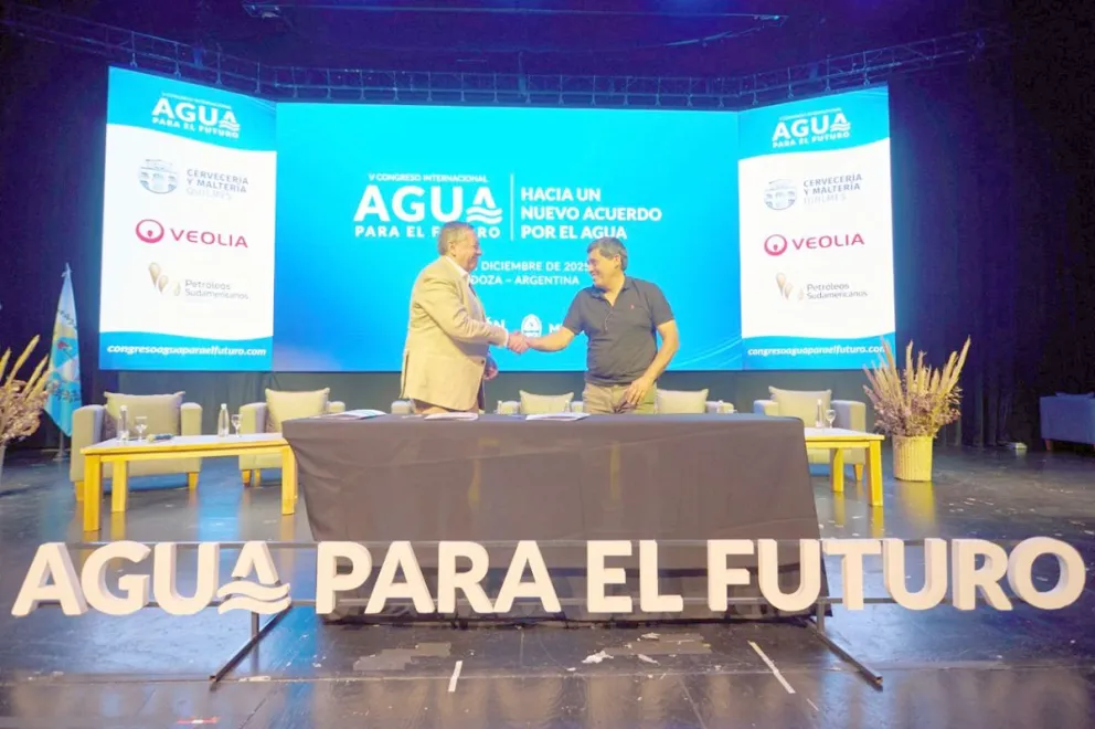 Provincia participó en el V Congreso Internacional “Agua para el Futuro” y en la Asamblea Ordinaria Nº XLVI del COHIFE