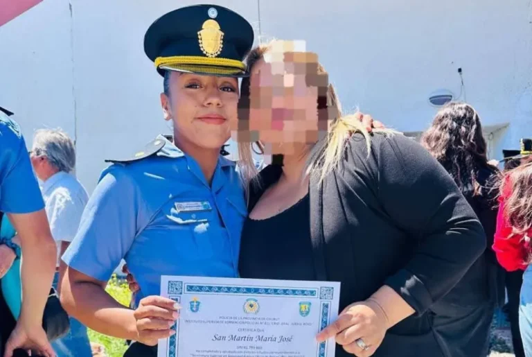 La policía desaparecida había pasado de ser agente a oficial