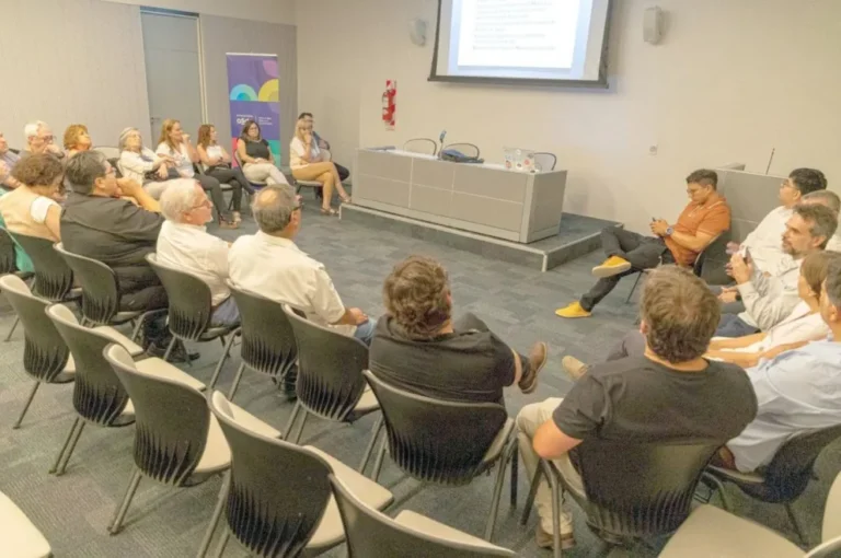 La Municipalidad encabezó una reunión de seguimiento y avances del Distrito Salud