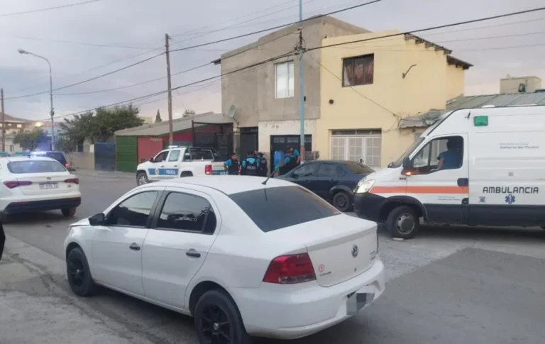 Apuñalaron a un hombre en el Moure y la Policía detuvo al presunto autor