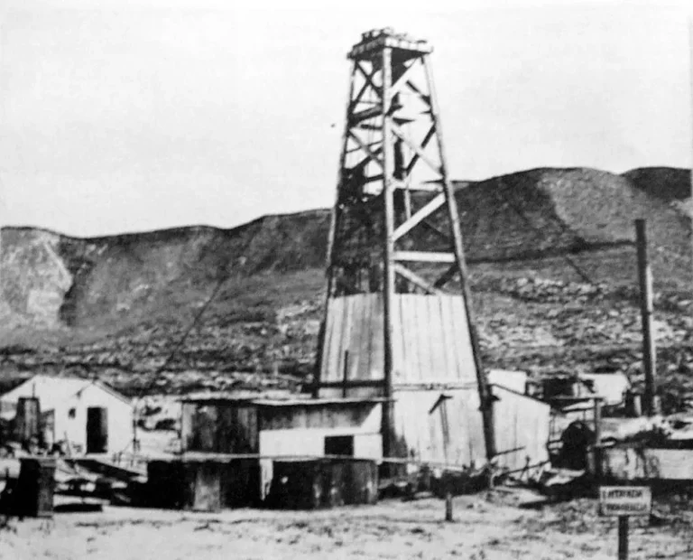 Este 13 de Diciembre presentan el libro "Buscando petróleo, se encontró petróleo"