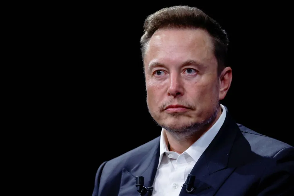 Elon Musk amenaza a la Unión Europea tras multa de 120 millones de euros a X
