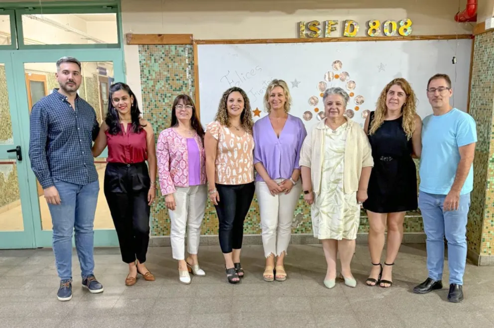 Asumieron nuevas autoridades en los Institutos Superiores Nº 820 y Nº 808