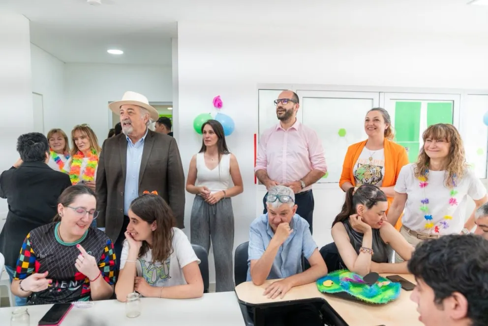 Othar participó del festejo de los 100 programas de “Creciendo Juntos”