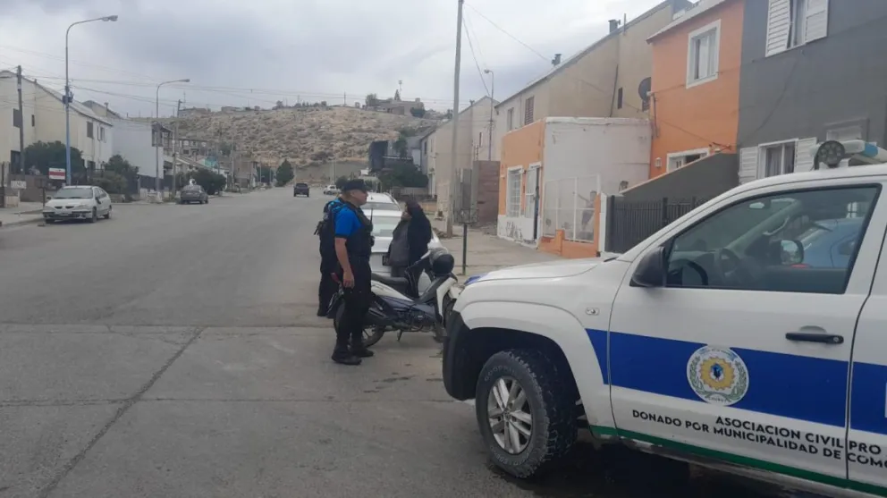 Una motociclista resultó herida tras un despiste en la Avenida Lisandro de la Torre