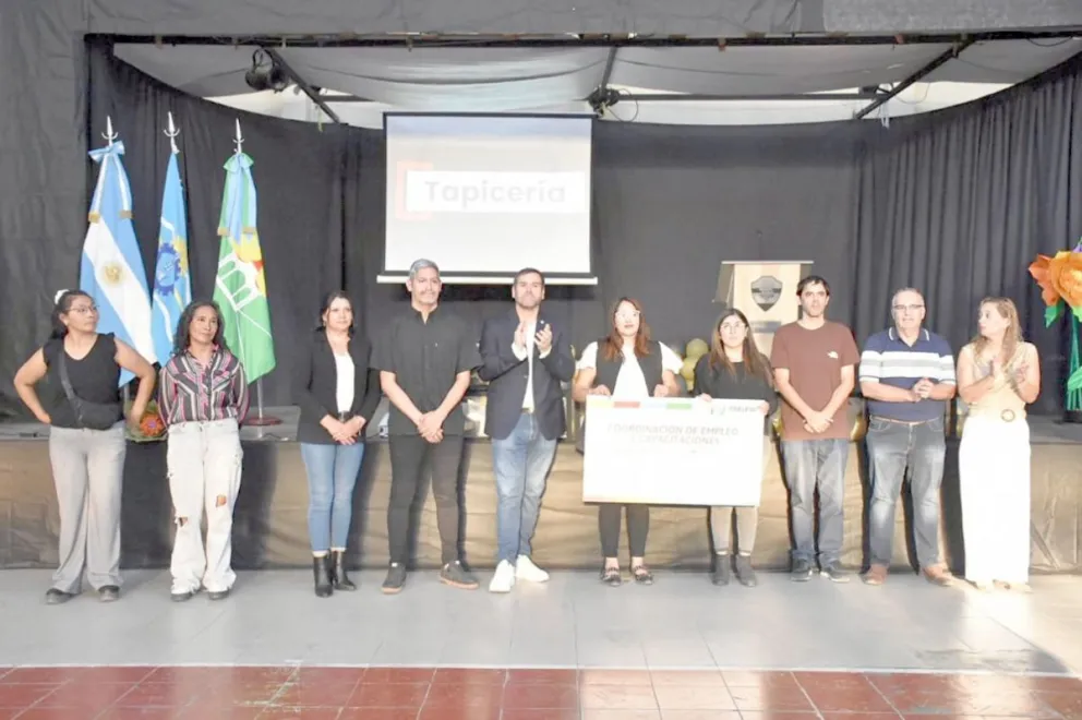 Capacitación y oportunidades: El Municipio de Trelew entregó más de 1.300 certificados de formación laboral