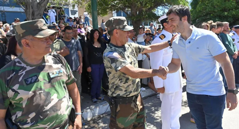 Entrega de menciones y reconocimientos a más de 80 nuevos agentes de la Policía del Chubut