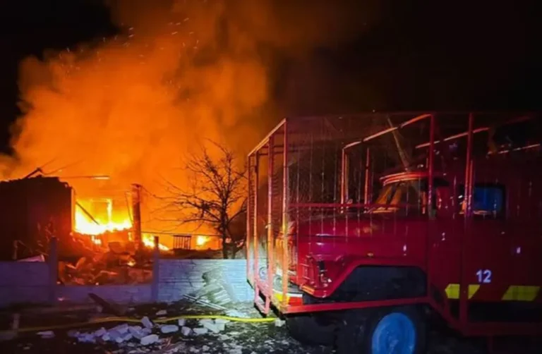 Ataque de Rusia deja siete muertos en Ucrania en medio de las negociaciones de paz