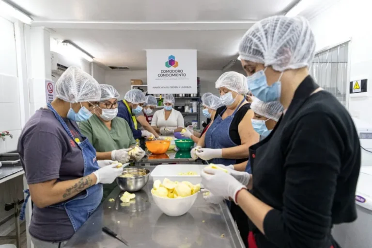 Personas en rehabilitación psicosocial completaron una capacitación en producción de dulces 