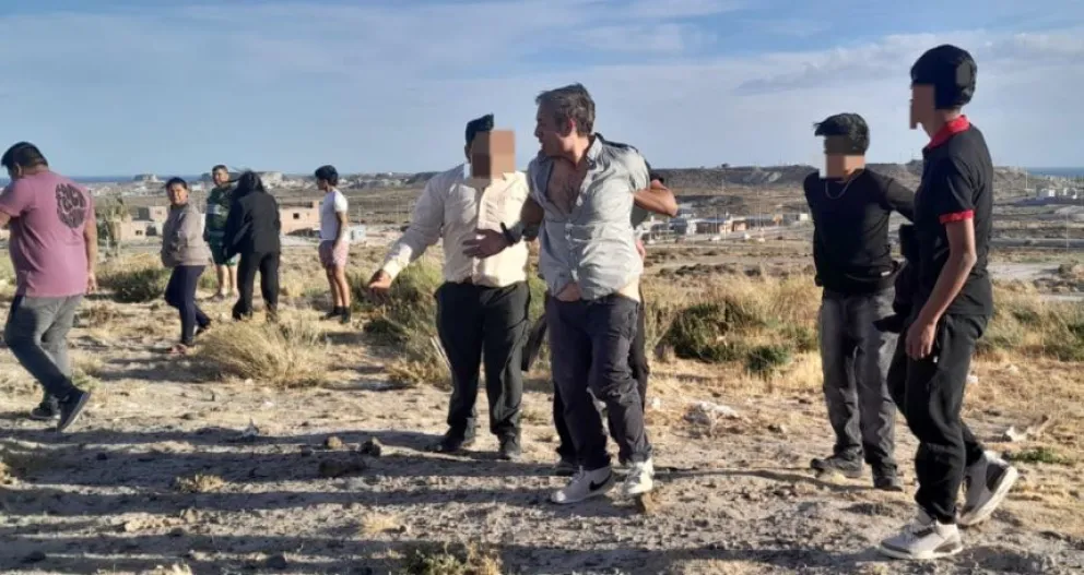 Vecinos redujeron a golpes a un hombre que intentaba vender herramientas robadas en Palazzo