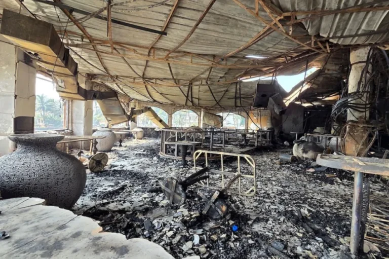 Tragedia en India: incendio en una discoteca dejó 25 muertos