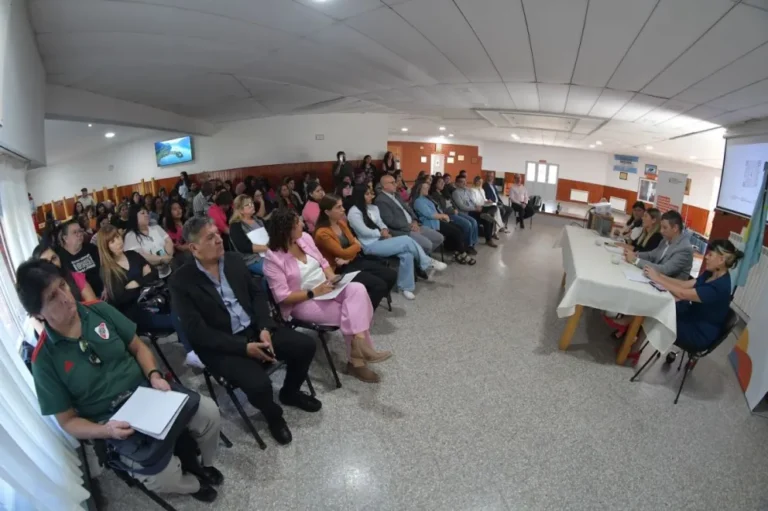 El Gobierno del Chubut presentó la capacitación obligatoria en el marco de la Ley Lucio