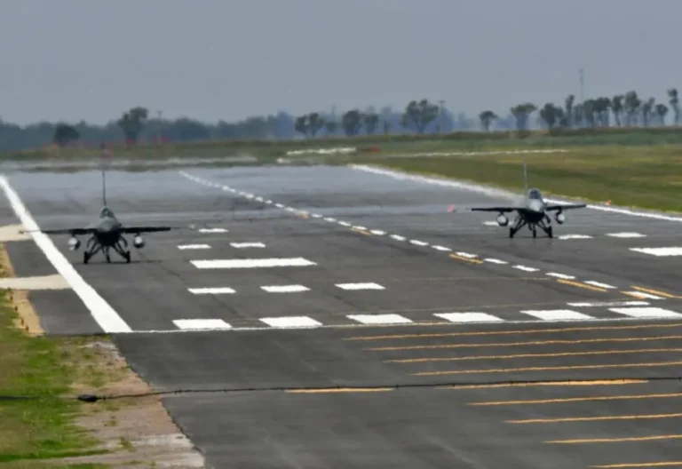 Llegaron a la Argentina los aviones caza F-16