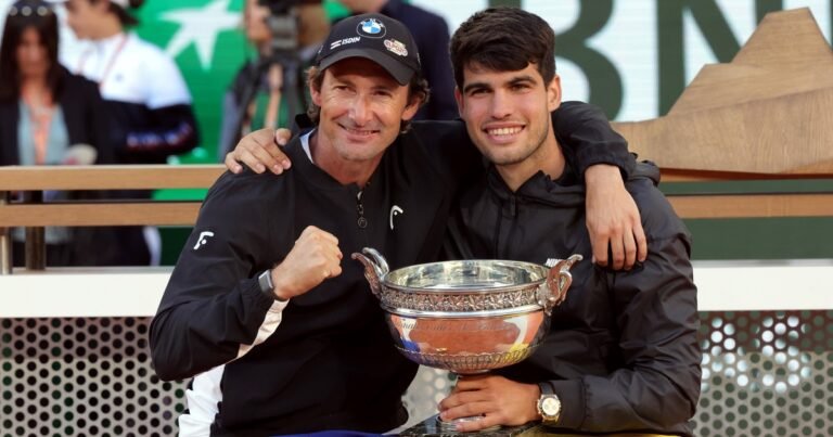 Carlos Alcaraz reapareció tras el "divorcio" de Juan Carlos Ferrero y su papá fue tajante: "Cada uno es libre de opinar lo que quiera"