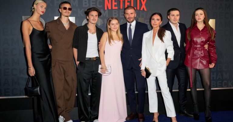 Continúa la disputa en la familia Beckham: David y Victoria no siguen más en Instagram a su hijo Brooklyn y a su nuera