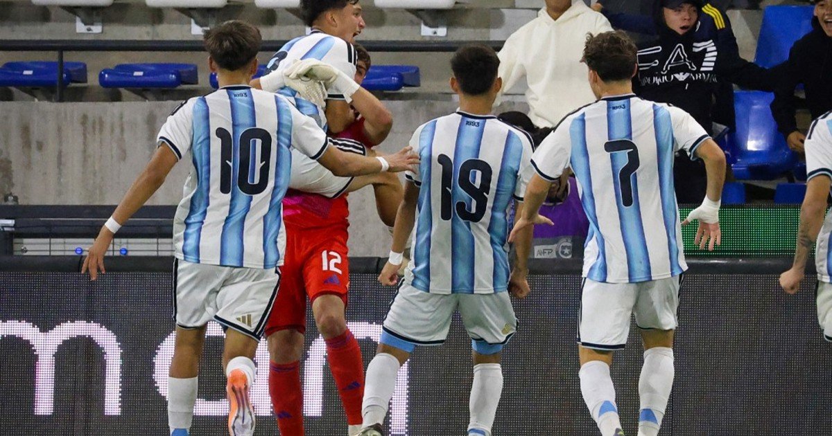 La Selección Argentina Sub 16 le ganó a Perú por penales y se metió en la final de la Copa UC ante Chile