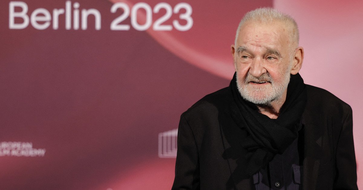 Murió el director húngaro Béla Tarr, figura del cine europeo contemporáneo, a los 70 años