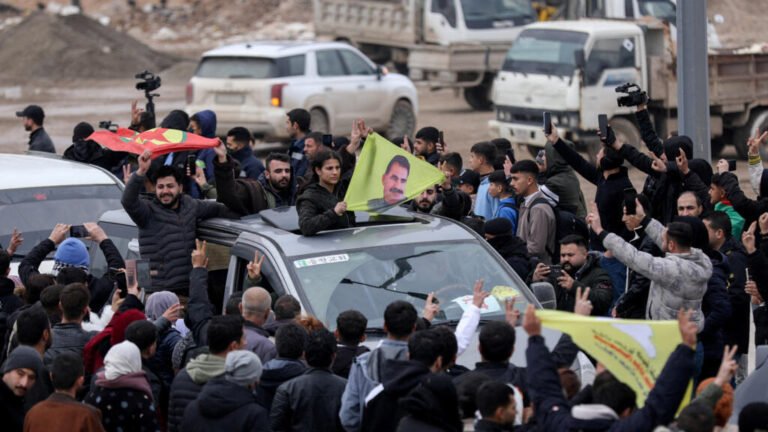 Siria: las fuerzas kurdas aceptan dejar Alepo y se retiran hacia el noreste del país