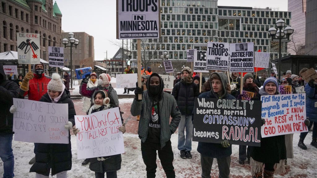 Vance visita Minnesota: “Estamos haciendo todo lo posible para bajar la temperatura”