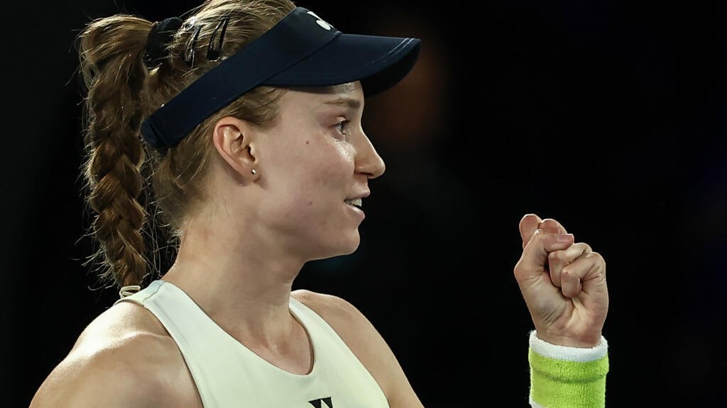 Rybakina supera a Sabalenka y se corona campeona del Abierto de Australia