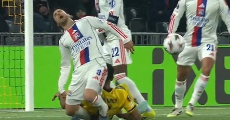 Preocupación por Nicolás Tagliafico: un rival se le cayó sobre el tobillo derecho y fue reemplazado en el triunfo del Lyon en la Europa League