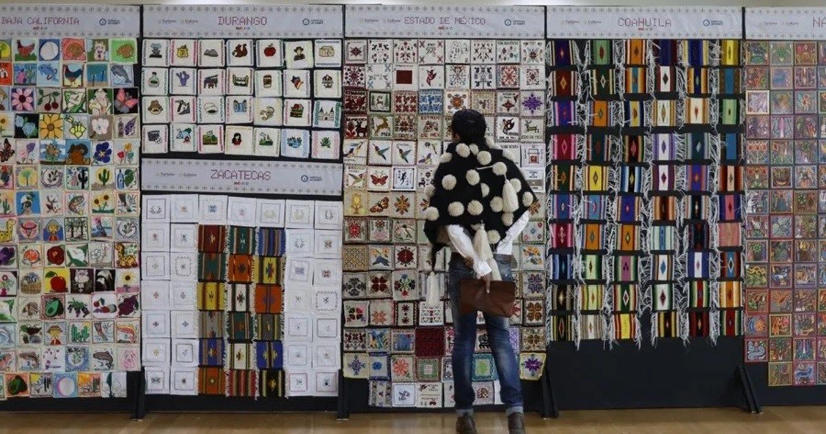 Una muestra de bordado mexicano con más de 3.100 piezas fue reconocida la más grande del mundo