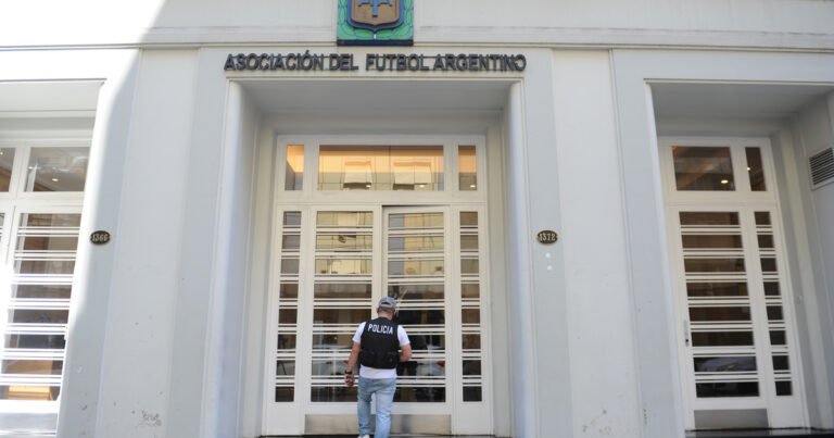 La AFA tuvo que prorrogar por 48 horas el llamado a ofertas para transmitir el fútbol del Ascenso