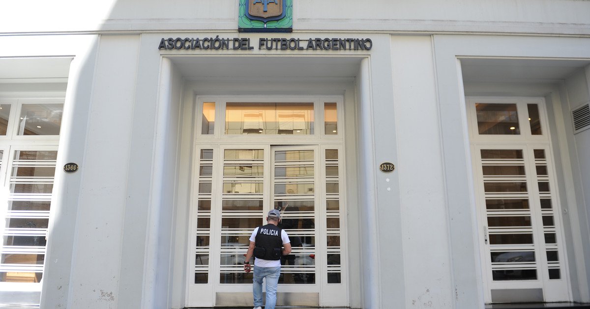 La AFA tuvo que prorrogar por 48 horas el llamado a ofertas para transmitir el fútbol del Ascenso