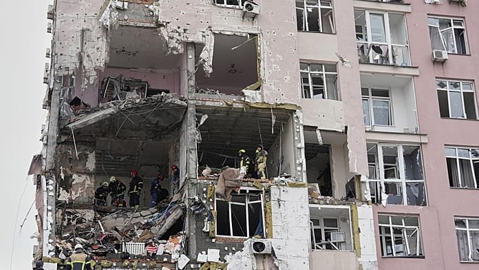 Rusia lleva la guerra a 2026 con más de 200 nuevos drones lanzados contra Ucrania