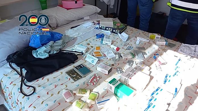 La Policía destapa el negocio de las recetas falsas en España: así vendían medicamentos sin control