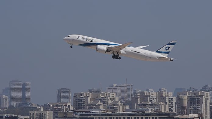 La UE alerta del riesgo de sobrevolar Irán ante el temor de ataques militares de EE.UU.