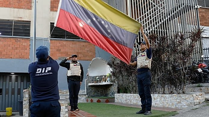 Venezuela libera a varios opositores y activistas de alto nivel