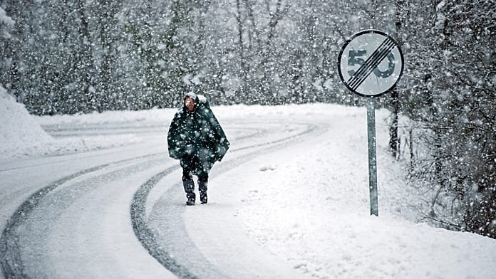 España en guardia por la borrasca Goretti: 62 carreteras afectadas y avisos activos en el norte