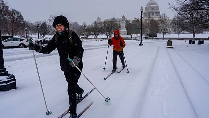 Una supertormenta tiñe de blanco Estados Unidos: 600.000 hogares se quedan sin electricidad