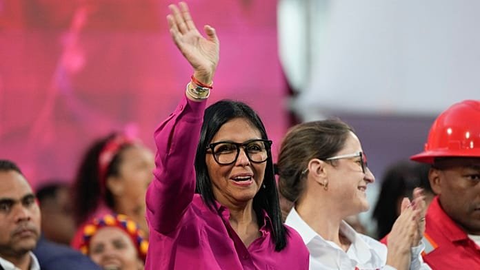 Se abre el mercado: una nueva ley permite a las petroleras extranjeras volver a Venezuela