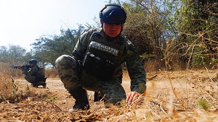 Trump asegura que EE.UU. empezará a "atacar por tierra" a los cárteles en México