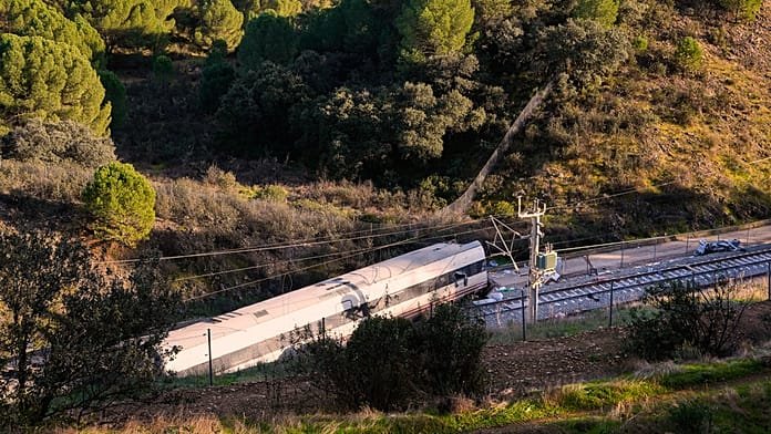 "Me rompí la pierna": Un portugués relata el "infierno" que fue el accidente de tren de Adamuz