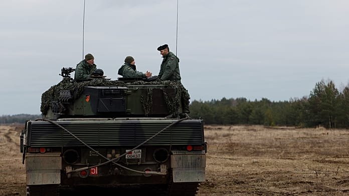 Los 430.000 millones de euros sin utilizar del fondo de rescate del euro podrían reforzar la Defensa de Europa