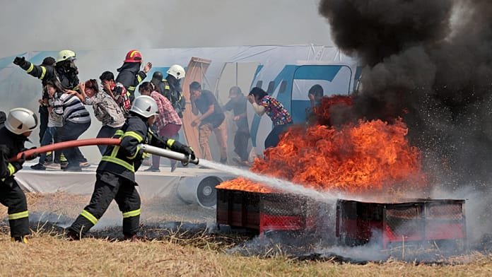 Accidente de avión en Indonesia con 10 pasajeros, se ha encontrado un cuerpo