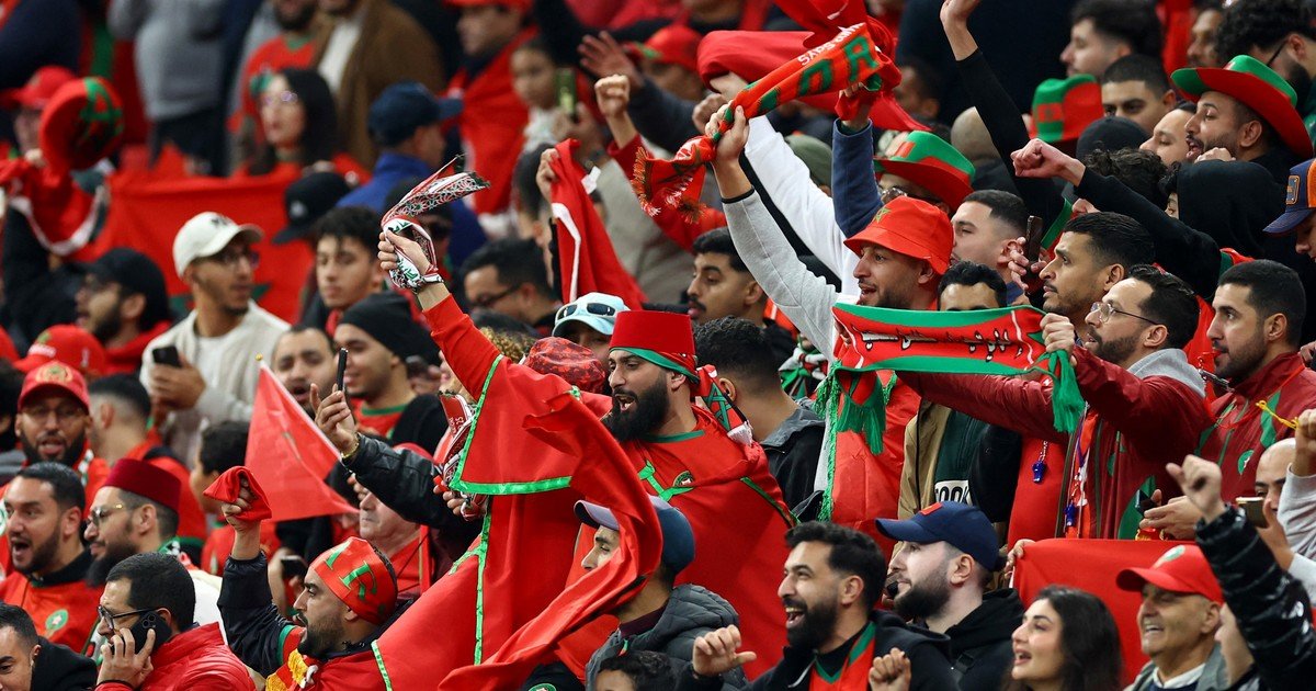 El enorme gesto de los hinchas de Marruecos en el momento del himno de Nigeria en la semifinal de la Copa Africana de Naciones