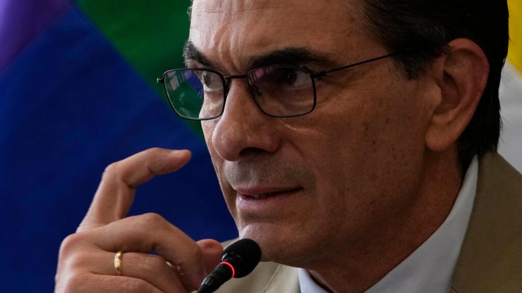 Gobierno de Bolivia y sindicatos dan por resuelto conflicto tras emisión de nuevo decreto